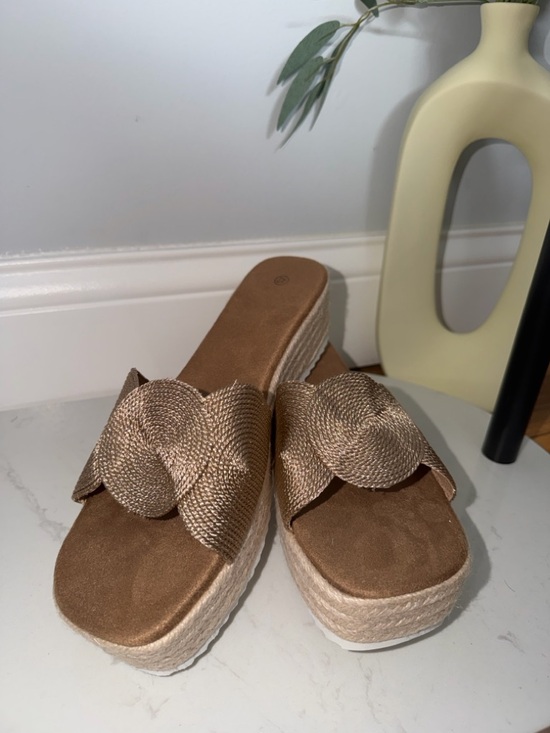 Shoes - Bronze Woven Platform Sandals | Coastal Vacation | Beach Boho | Size 11